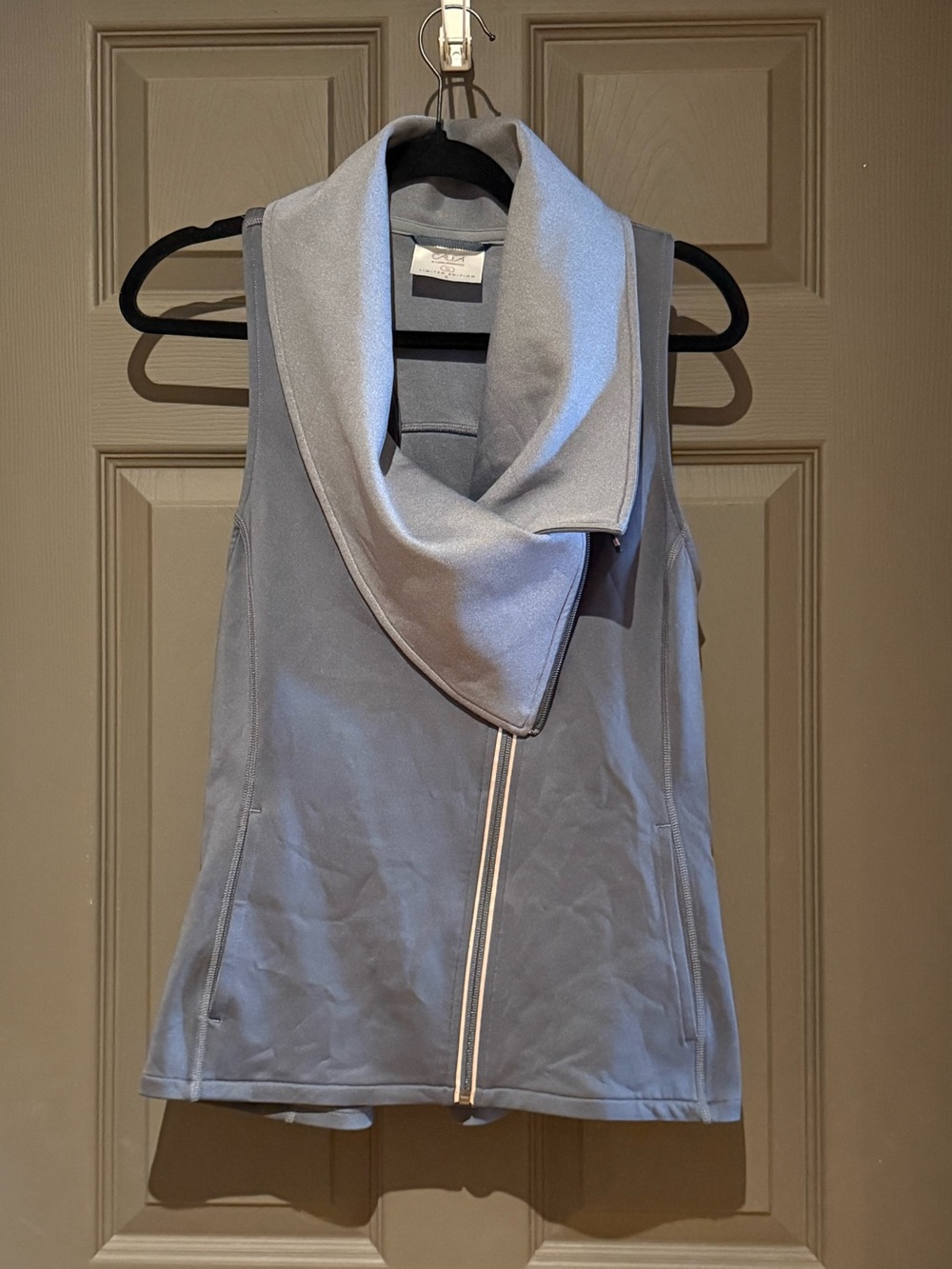 Calia vest